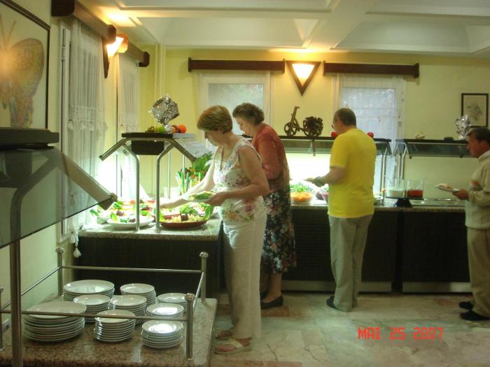 otel atrium