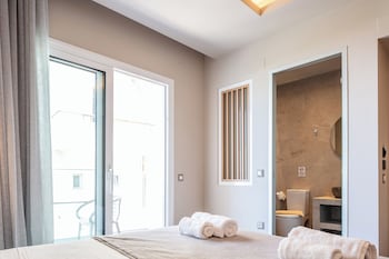 skipper beachfront suites