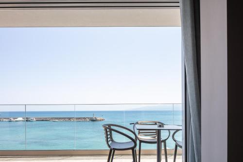 skipper beachfront suites