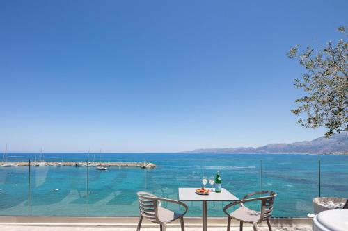 skipper beachfront suites