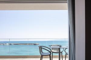 skipper beachfront suites