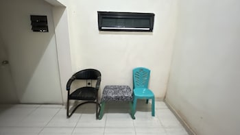 Spot On 92196 Kost Axcel,Indonesia>>Banjarmasin,2 star