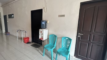 Spot On 92196 Kost Axcel,Indonesia>>Banjarmasin,2 star