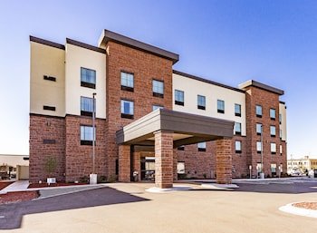 cobblestone hotel and suites ottumwa