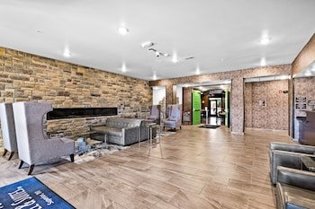 cobblestone hotel and suites ottumwa