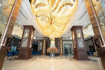cua dong luxury hotel