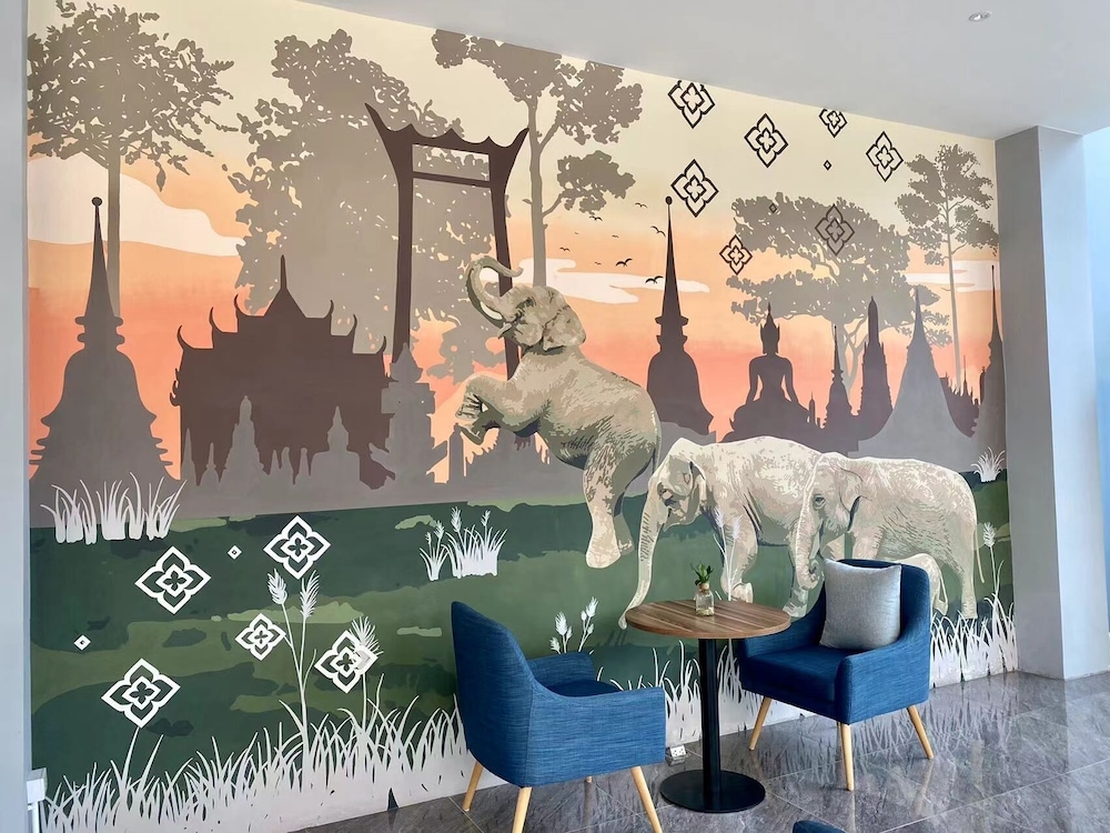 lucky elephant hotel