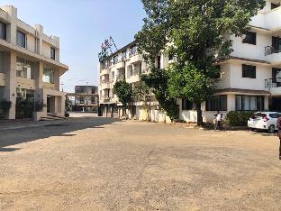 Hotel Royal Garden,,3 star