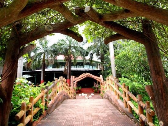 Mirasol Resort,Nani Daman,3 star