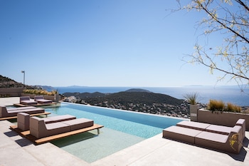 saronida hills