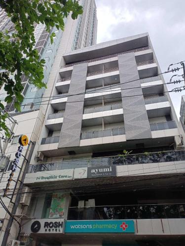 rosh hotel