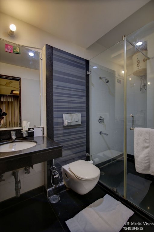 lime tree hotel greater kailash