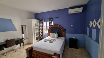 little savoy guest house