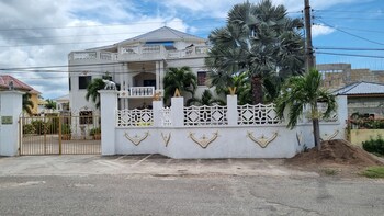 runaway bay