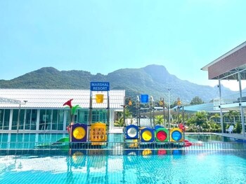 Marshal Resort,Prachuap Khiri Khan>>Khlong Wan,2 star