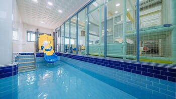 my kids pool villa