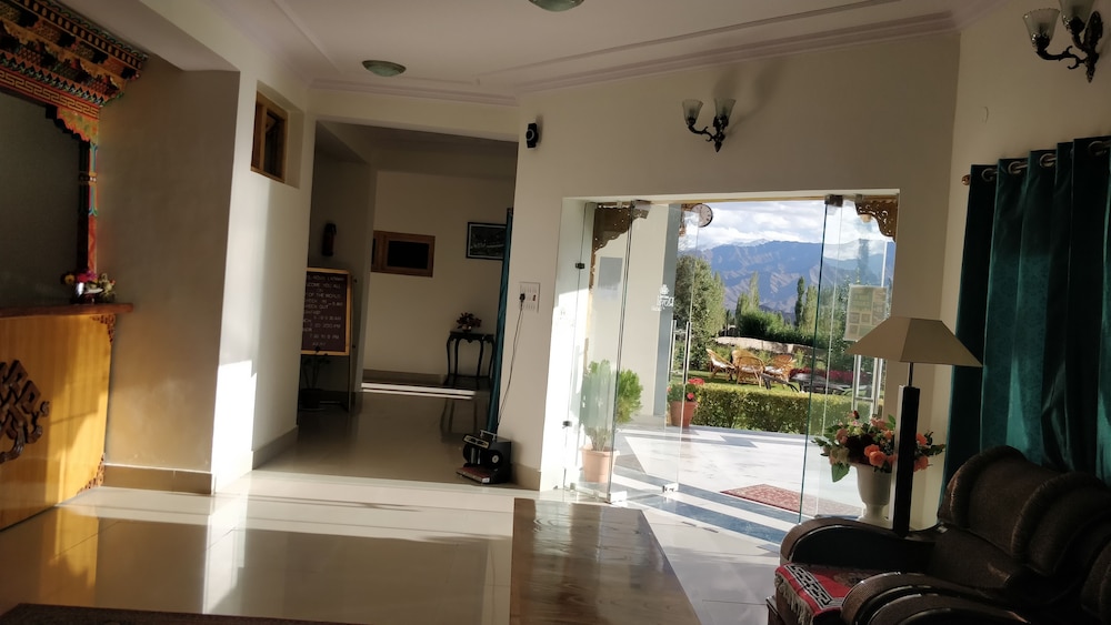 hotel royal ladakh