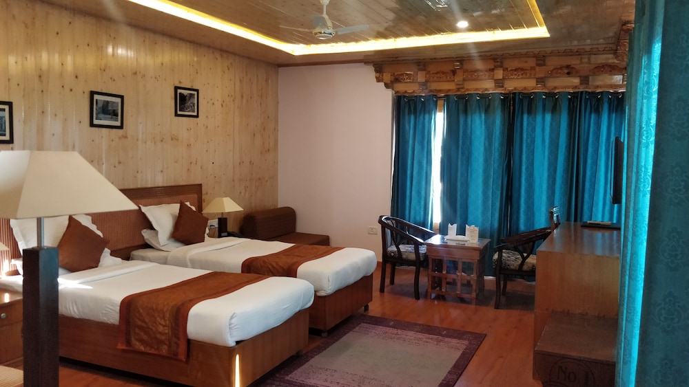 hotel royal ladakh