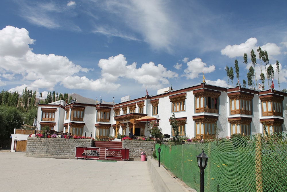 hotel royal ladakh