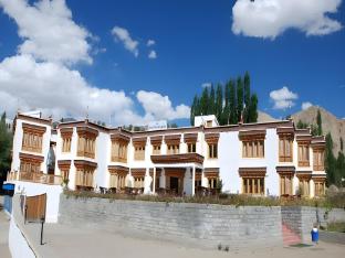 hotel royal ladakh