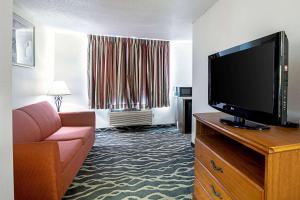quality inn huron