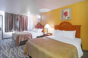 quality inn huron
