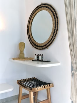 ariti seaside residence