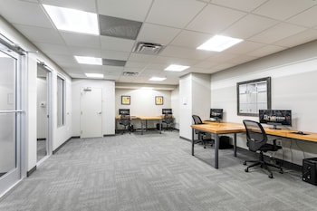 captivating condo near city hot spots