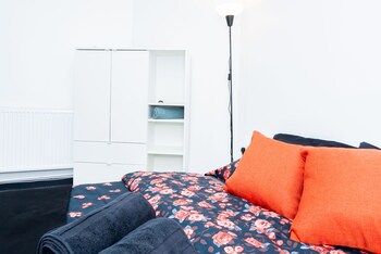 shirley house 3 guest house self catering