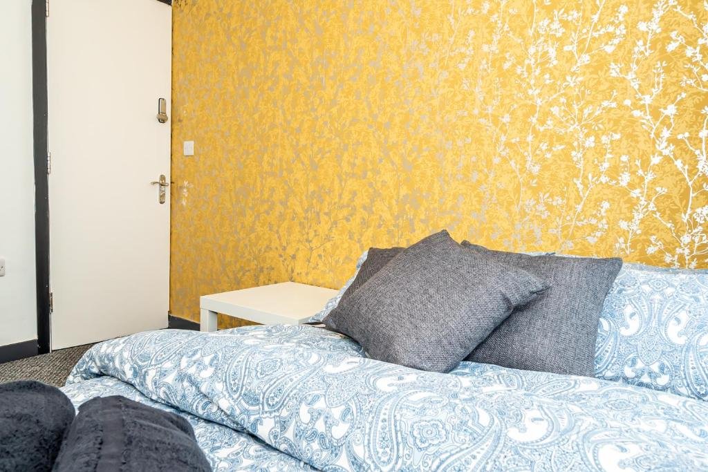 shirley house 3 guest house self catering