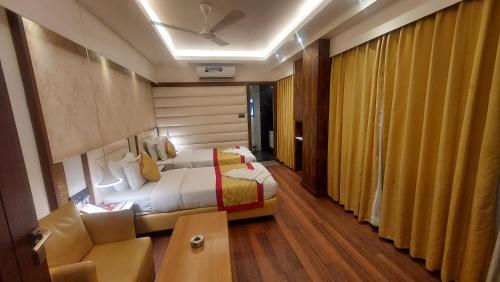 hotel manila siliguri