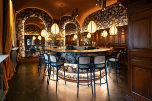 hypernym hotel and suites