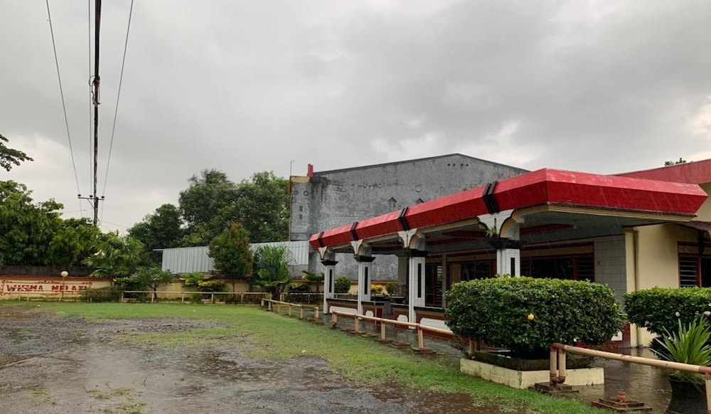 oyo 90770 wisma rima melati