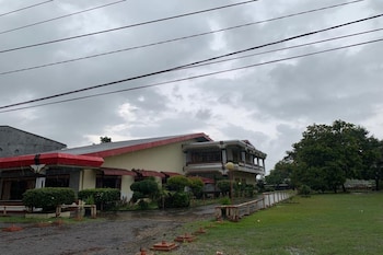 oyo 90770 wisma rima melati
