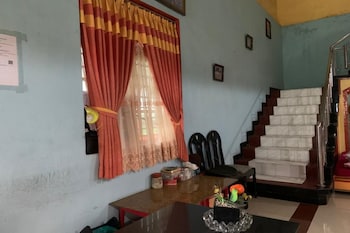 oyo 90770 wisma rima melati