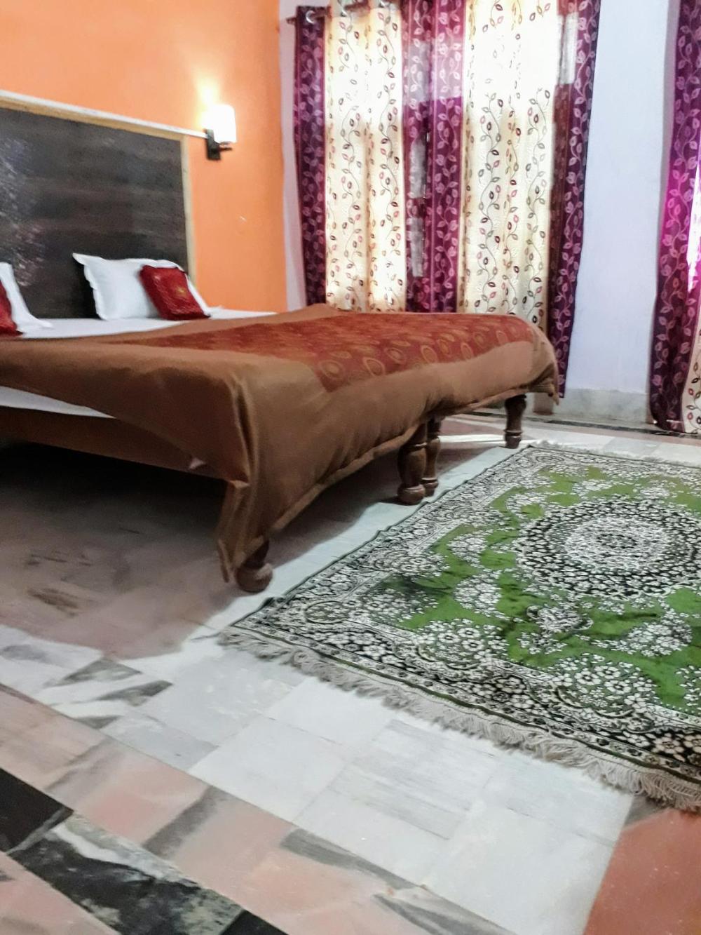 hotel plaza khajuraho