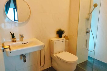 reizz residence