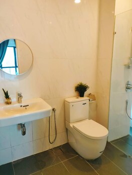 reizz residence