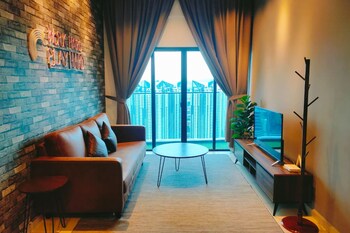 reizz residence