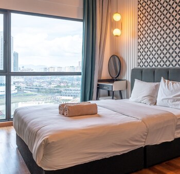 reizz residence