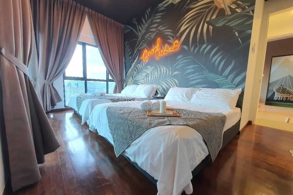 reizz residence