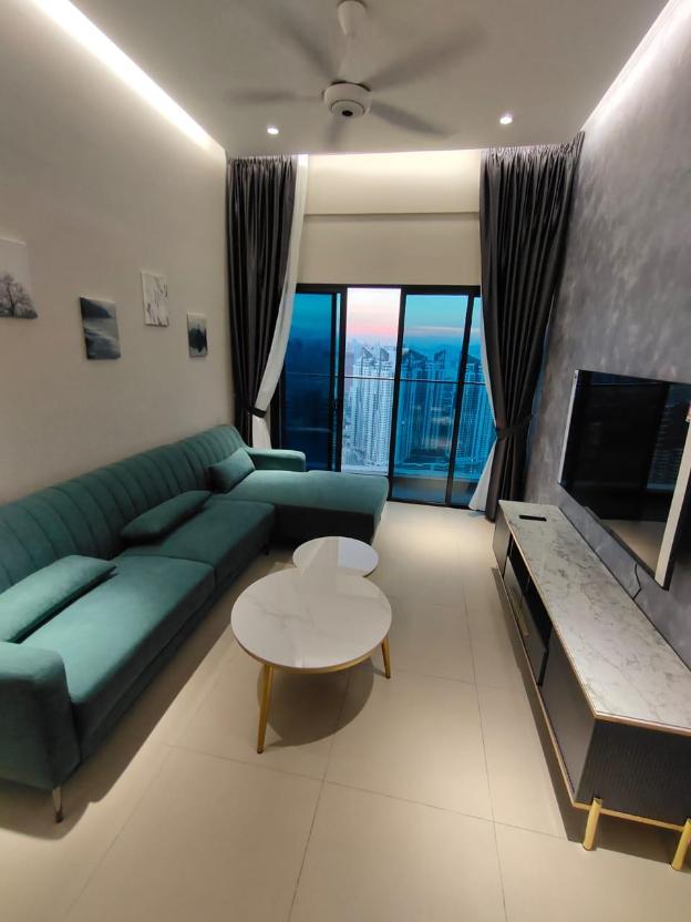 reizz residence