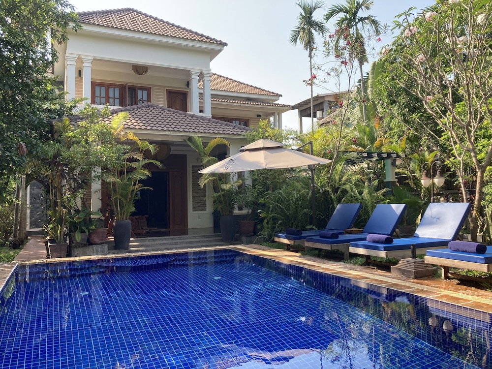 lily pad boutique hotel