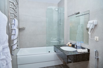 sangzor boutique hotel