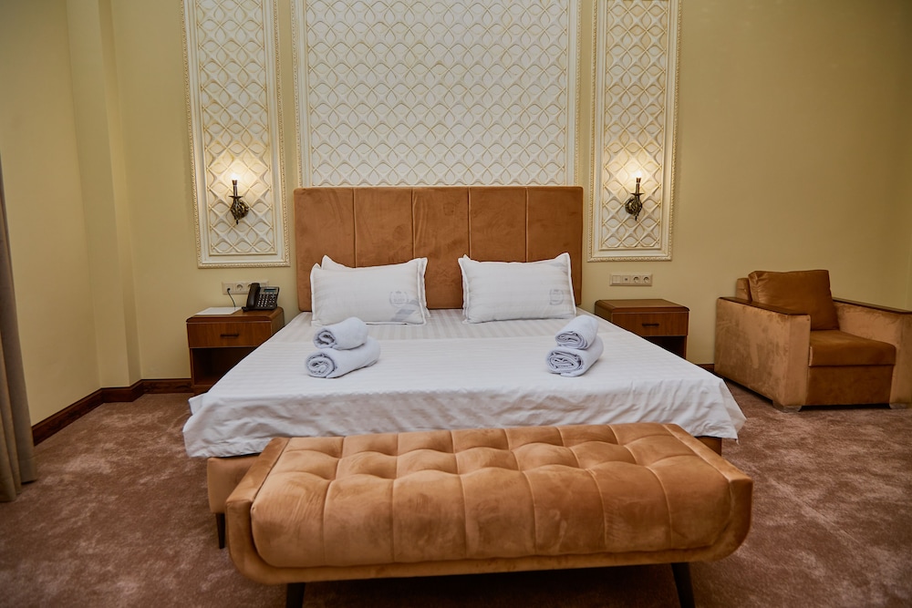 sangzor boutique hotel