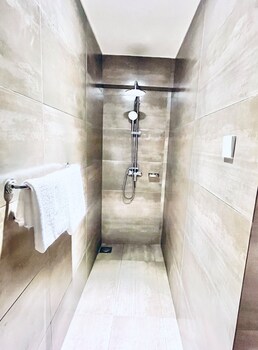 ceylon kingsmen garden