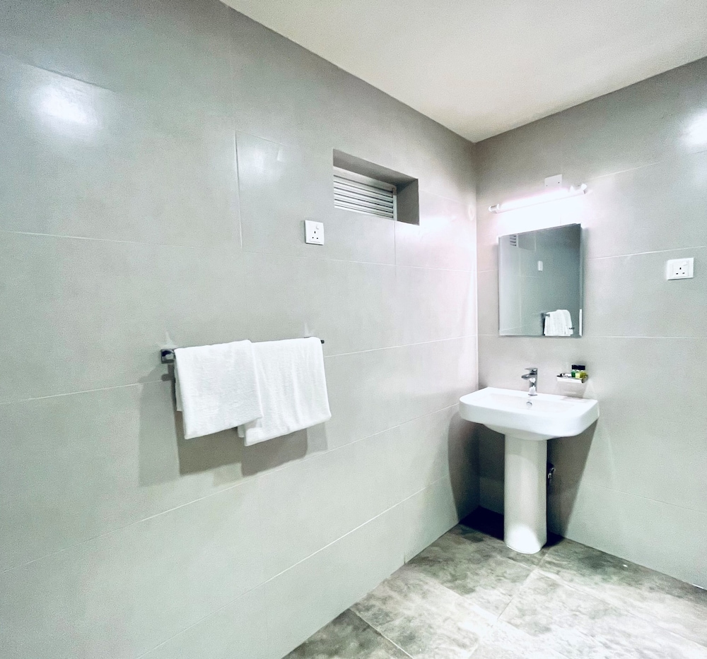 ceylon kingsmen garden