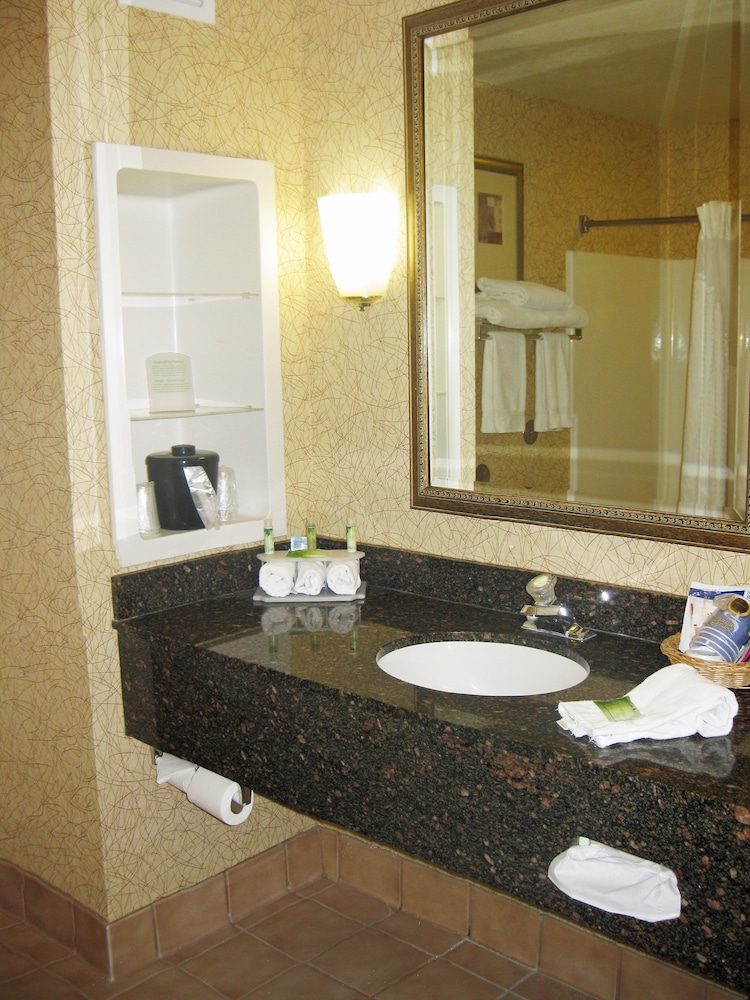 holiday inn express hotel and suites idaho falls by ihg