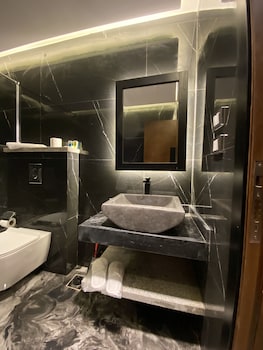 the view delta hotel