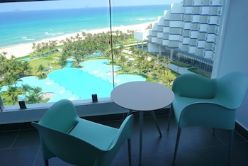 sea view apartment in arena cam ranh